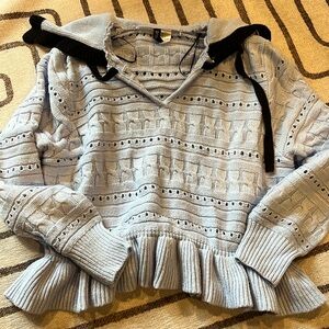 H&M light blue sweater
